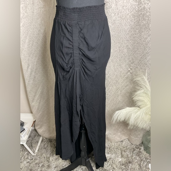 joung fabulous & broke Dresses & Skirts - Joung fabulous & broke Elegant Black Maxi Skirt
